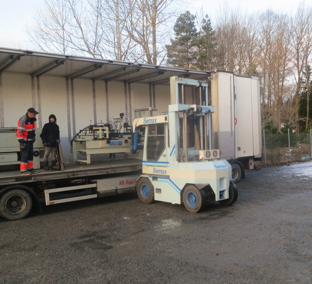 Loading Jagenberg ECO78